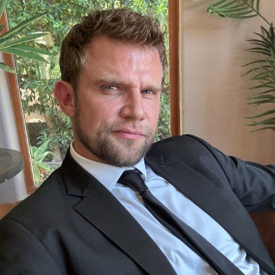 VINCE KARTER 🏆 2026 AVN & XBIZ MALE POTY