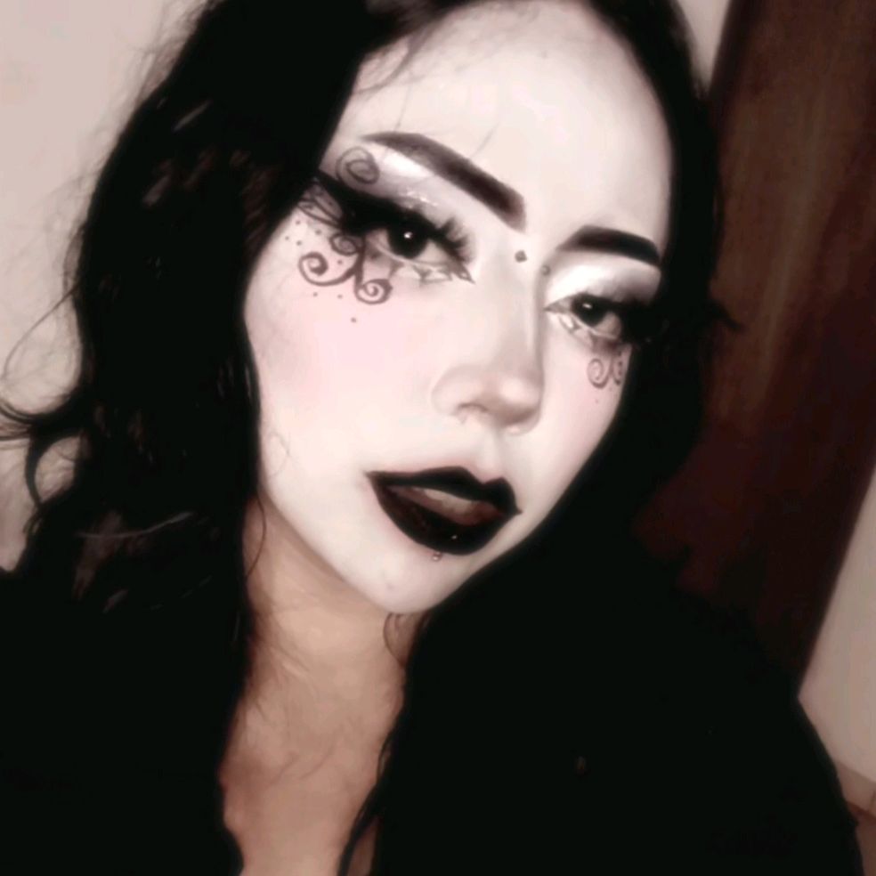 𝖁𝖎𝖔𝖑𝖊𝖙𝖆🦇