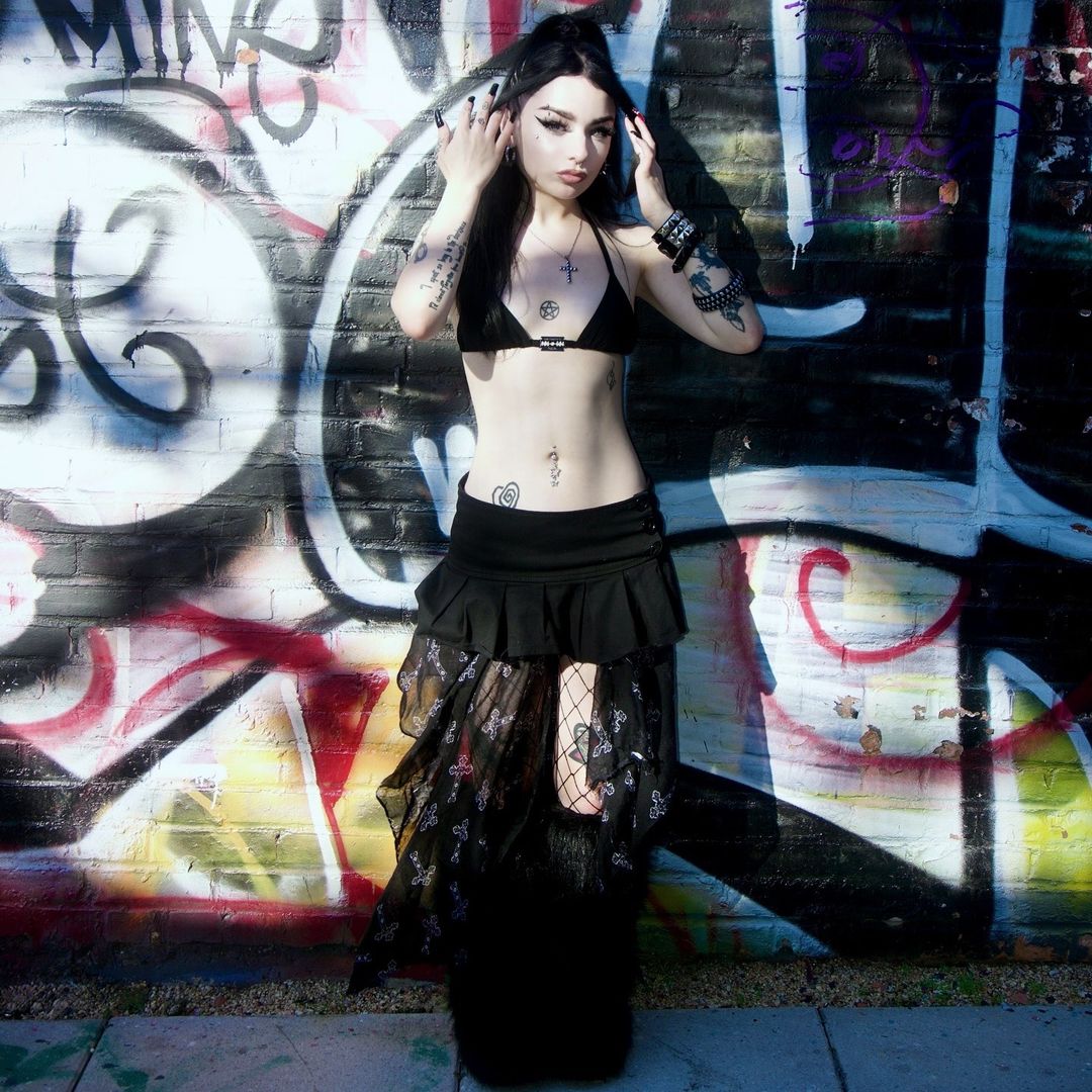 𖤐 Anna Violet ⛧