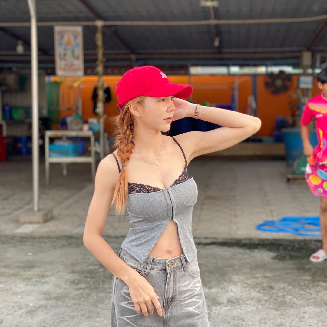 เพื่อนเรียกว่าคุนวัล