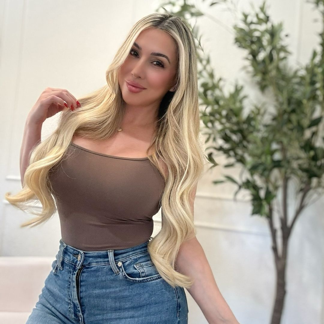 Monica ꨄ