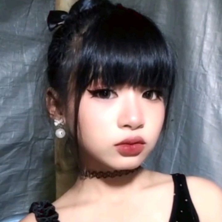 ❤️💚Yoon Thiri(vocalist)🎤💚❤️