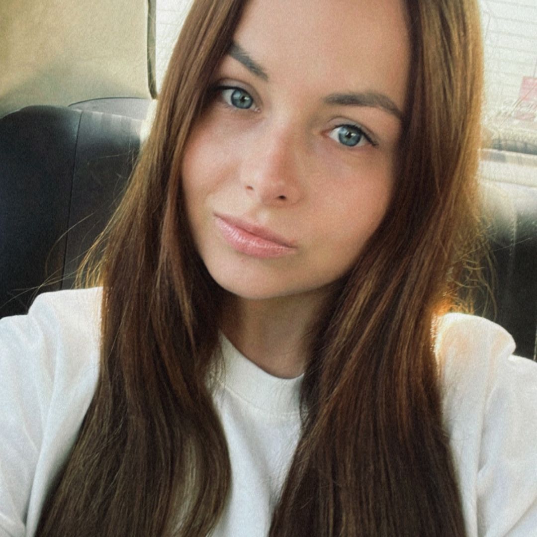 Юлька ♠️