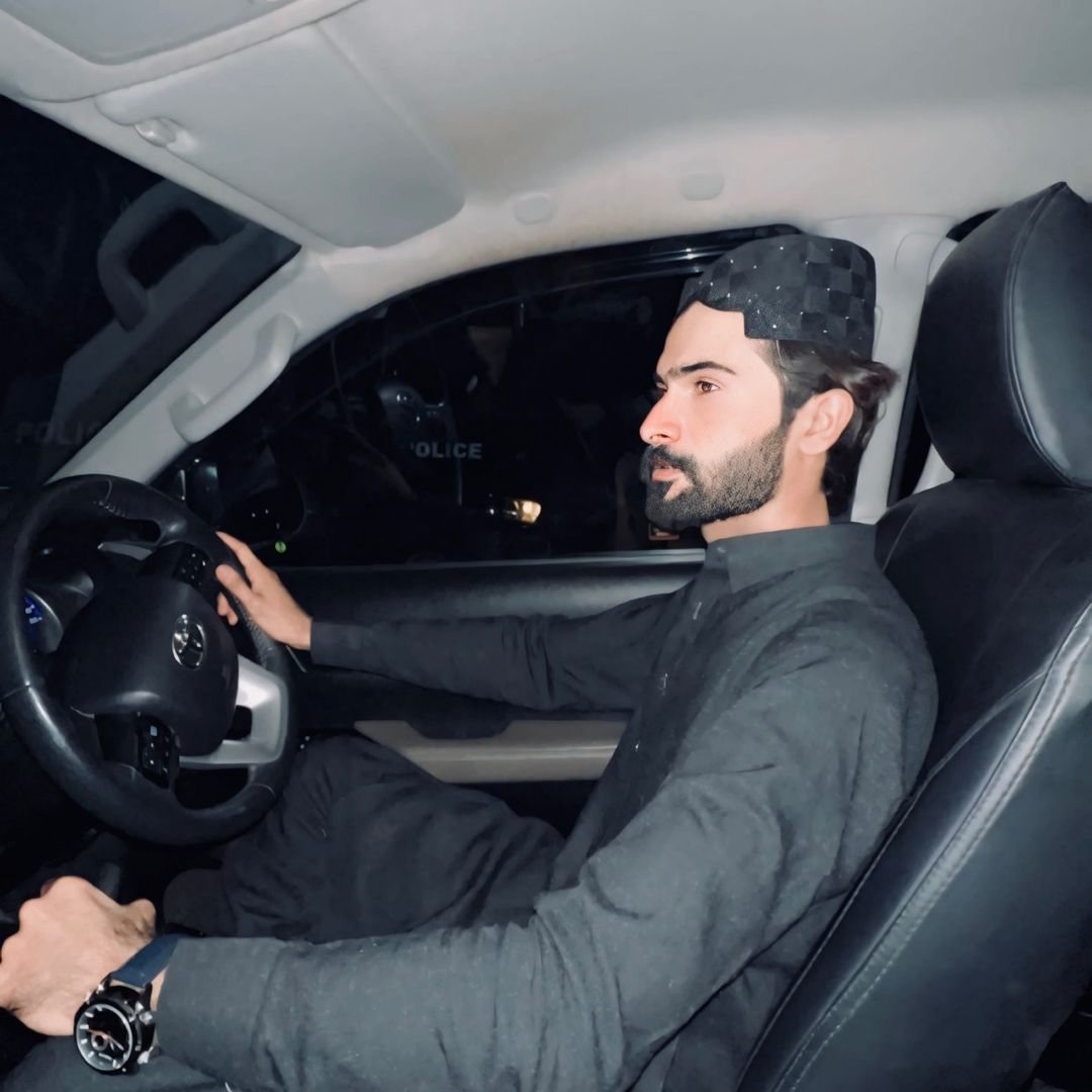 Zuhaib Hyder🥂